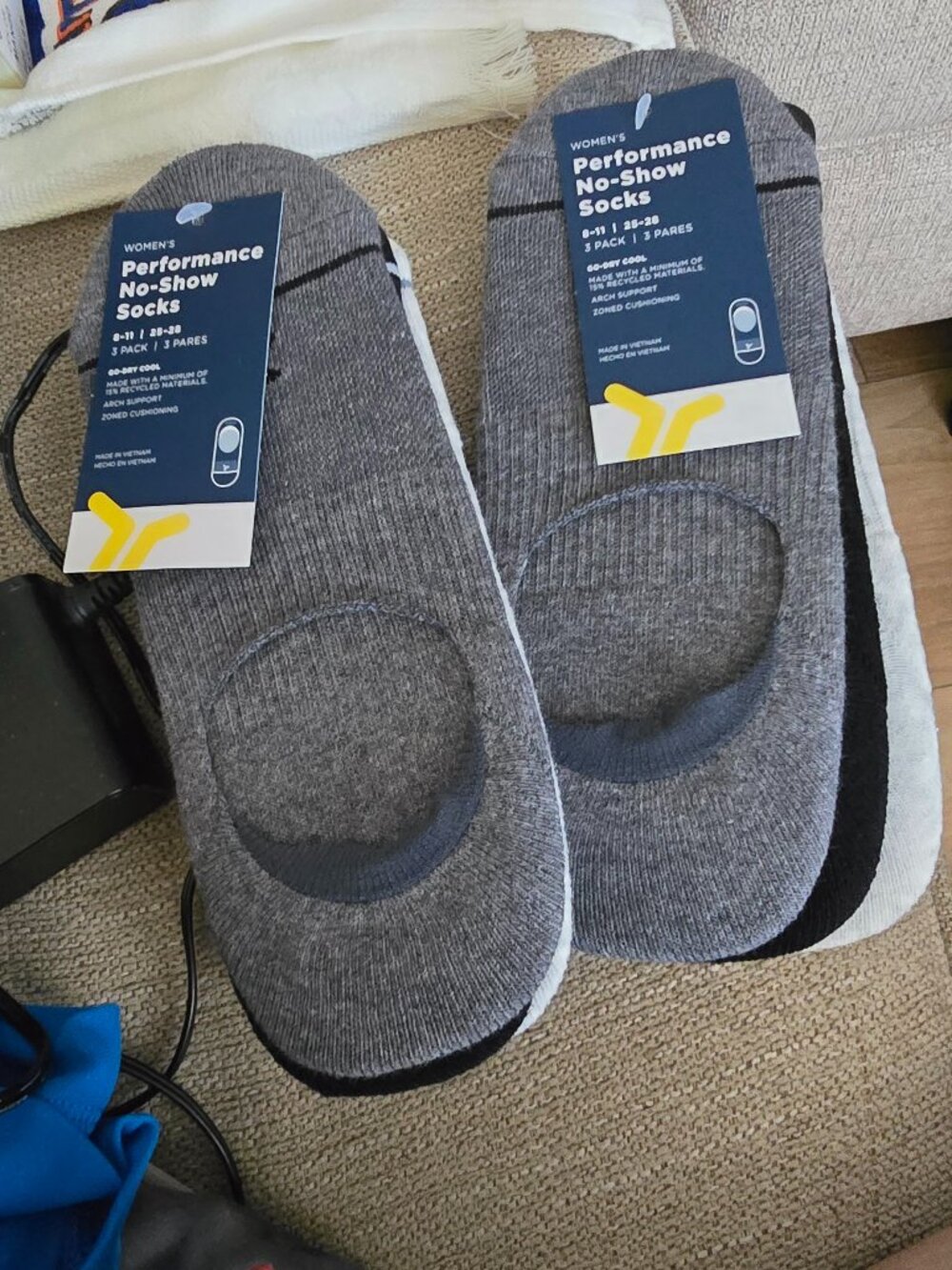 NEW Old Navy No-Show Sneaker Socks OS One Size 3-Pack Gray No Slip Grip lot of 3